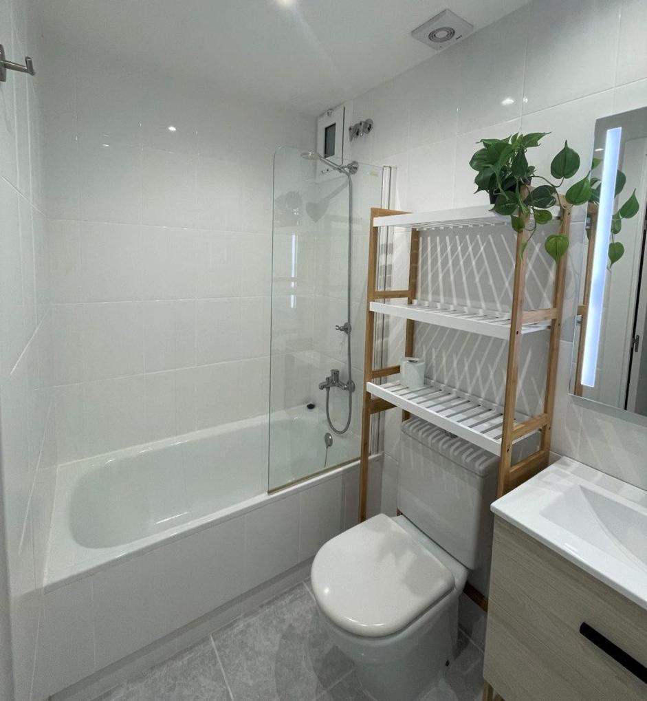 Apartamento En Platja Sant Pol S'Agaro Con Pisicina Y Jardin 桑特费柳德吉克索尔斯 外观 照片