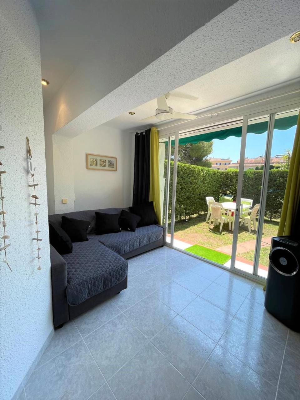 Apartamento En Platja Sant Pol S'Agaro Con Pisicina Y Jardin 桑特费柳德吉克索尔斯 外观 照片